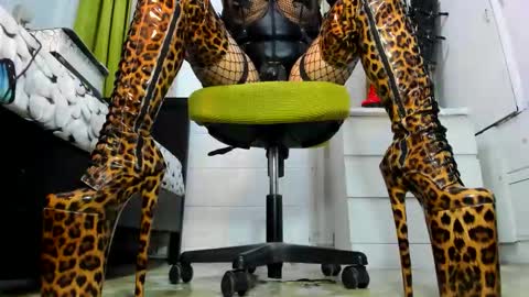 Tiffany online show from 17, 3, 2026