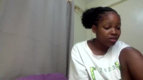 misty_shee online show from 25, 11, 2025