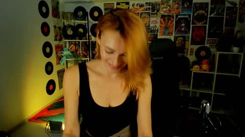 Snapshot of mistybarnes chatting on 15, 12, 2024 MistyBarnes NONUDE MODEL online show from 15, 12, 2024