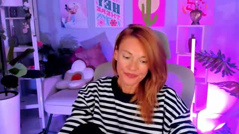 Snapshot of mistybarnes chatting on 12, 10, 2025 MistyBarnes NONUDE MODEL online show from 12, 10, 2025