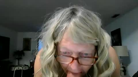 Snapshot of mistygoodslut chatting on 7, 7, 2026 mistygoodslut online show from 7, 7, 2026