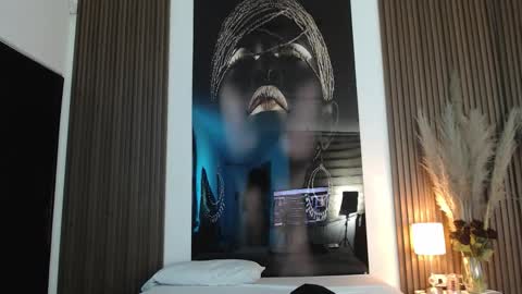 Snapshot of miticabrennet chatting on 24, 10, 2025 Mtica Brennet online show from 24, 10, 2025