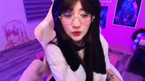  Miwa Violet  online show from 22, 6, 2026