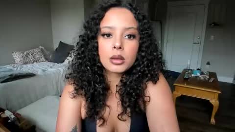 Snapshot of mixedbeauty45 chatting on 13, 5, 2026 mixedbeauty45 online show from 13, 5, 2026