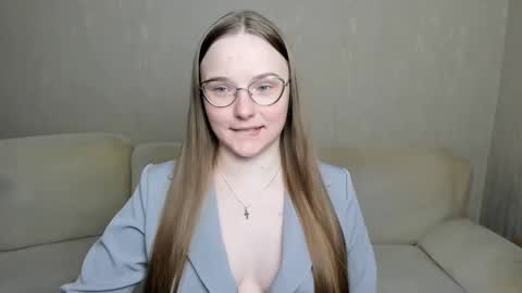 Snapshot of miya_mimi chatting on 5, 12, 2024 Miya online show from 5, 12, 2024