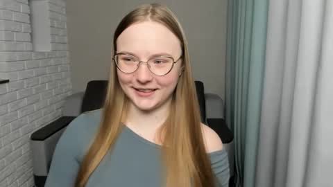 Snapshot of miya_mimi chatting on 9, 1, 2025 Miya online show from 9, 1, 2025