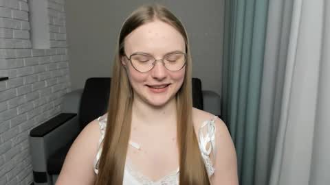 Snapshot of miya_mimi chatting on 24, 1, 2025 Miya online show from 24, 1, 2025