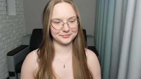 Snapshot of miya_mimi chatting on 28, 2, 2025 Miya online show from 28, 2, 2025