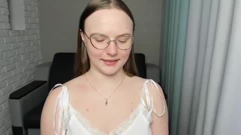 Snapshot of miya_mimi chatting on 11, 3, 2025 Miya online show from 11, 3, 2025