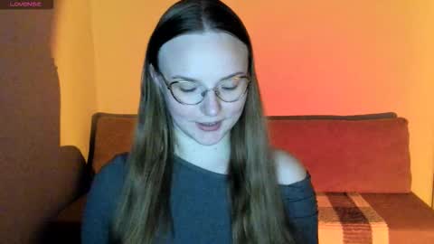 Snapshot of miya_mimi chatting on 8, 10, 2025 Miya online show from 8, 10, 2025