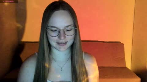 Snapshot of miya_mimi chatting on 28, 10, 2025 Miya online show from 28, 10, 2025