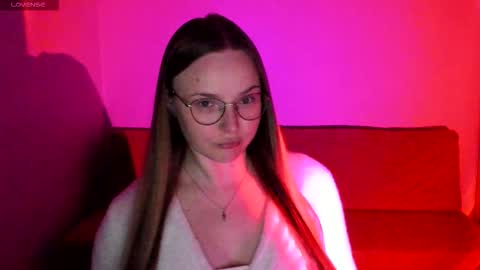 Snapshot of miya_mimi chatting on 28, 11, 2025 Miya online show from 28, 11, 2025