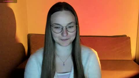 Snapshot of miya_mimi chatting on 5, 12, 2025 Miya online show from 5, 12, 2025