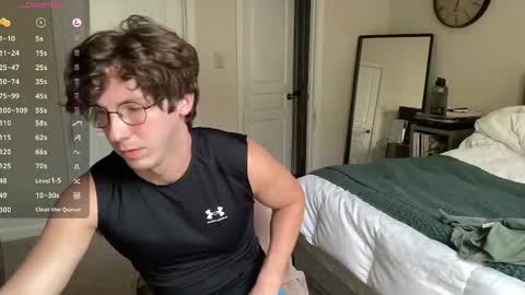 Snapshot of mizzo001 chatting on 10, 9, 2025 Leo online show from 10, 9, 2025