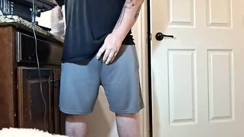 hoodyhoo online show from 18, 4, 2026