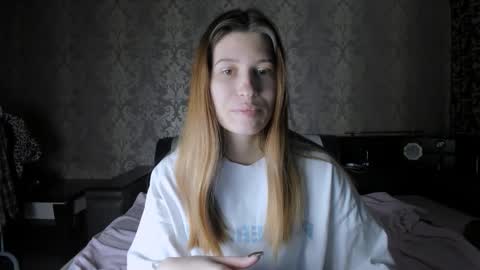 Snapshot of mmm_banana chatting on 20, 10, 2025 Lili online show from 20, 10, 2025