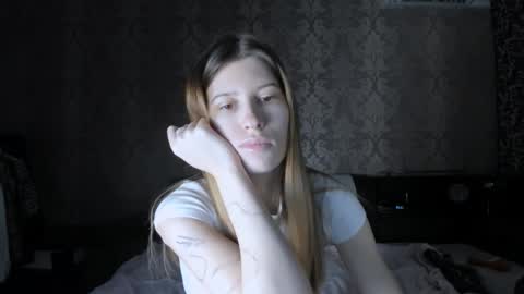 Snapshot of mmm_banana chatting on 27, 11, 2025 Lili online show from 27, 11, 2025