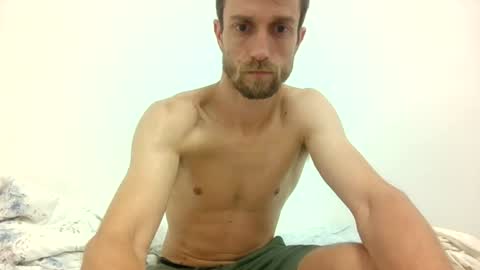 Snapshot of mmmh_333 chatting on 7, 7, 2026 mmmh_333 online show from 7, 7, 2026