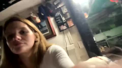 Snapshot of mmmmkxoxo chatting on 30, 9, 2025 MK online show from 30, 9, 2025