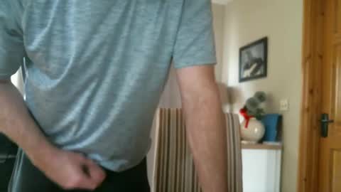 Snapshot of mnalover1 chatting on 8, 3, 2025 mnalover1 online show from 8, 3, 2025