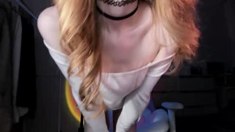 Snapshot of mnepohhh chatting on 16, 9, 2025 mnepohhh online show from 16, 9, 2025