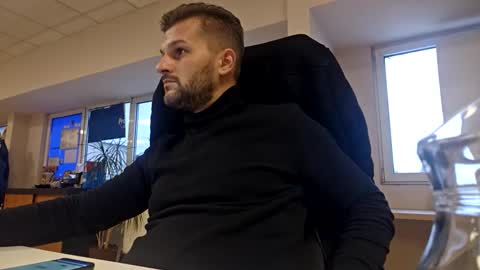 Snapshot of mnew69055770223 chatting on 8, 10, 2025 mnew69055770223 online show from 8, 10, 2025