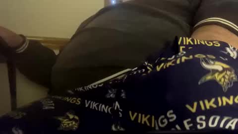 mnguy19726969 online show from 5, 1, 2025