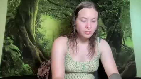 Snapshot of mo0n_goddess chatting on 10, 7, 2026 Misty online show from 10, 7, 2026