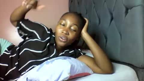 mochakei online show from 9, 10, 2025