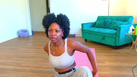 Snapshot of mochamimi chatting on 25, 10, 2025 Mocha  BDAY JAN 13  online show from 25, 10, 2025