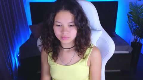 Snapshot of moco_choco chatting on 11, 9, 2025 moco_choco online show from 11, 9, 2025