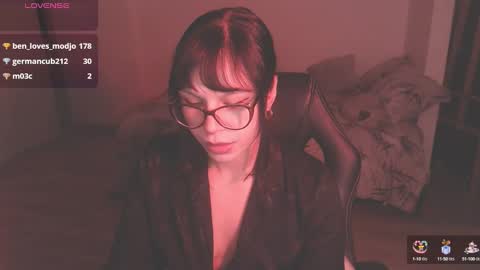 Snapshot of modjo_ chatting on 5, 1, 2025 Modjo online show from 5, 1, 2025