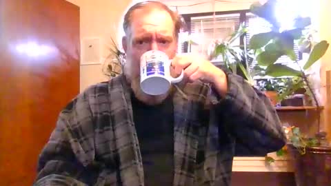 Snapshot of moeblick chatting on 5, 12, 2025 moeblick online show from 5, 12, 2025