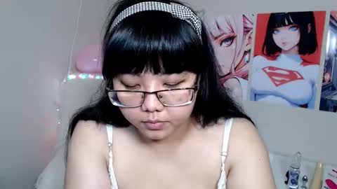 Molly online show from 8, 3, 2025