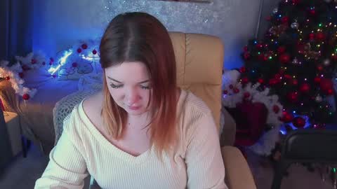 Snapshot of molinmoon chatting on 26, 12, 2024 Rosa online show from 26, 12, 2024