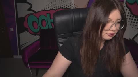 Snapshot of molinmoon chatting on 10, 9, 2025 Rosa online show from 10, 9, 2025