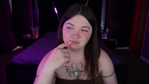 Snapshot of molinmoon chatting on 25, 9, 2025 Rosa online show from 25, 9, 2025