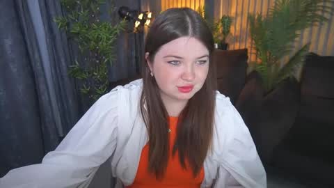 Snapshot of molinmoon chatting on 3, 10, 2025 Rosa online show from 3, 10, 2025