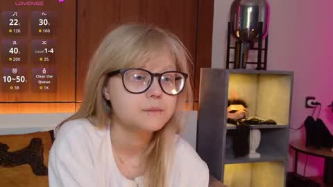 moliqin online show from 14, 4, 2026