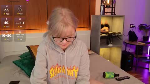 moliqin online show from 25, 4, 2026