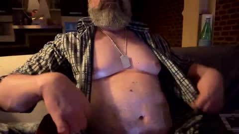 Snapshot of molitsrymale69 chatting on 9, 9, 2025 molitsrymale69 online show from 9, 9, 2025