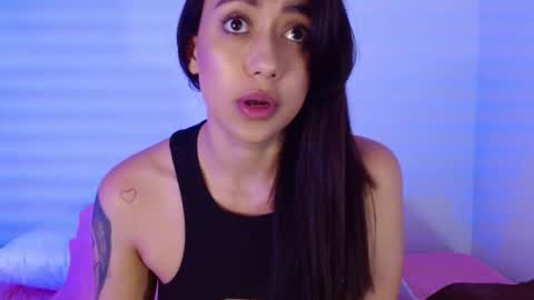 M o L l i E  online show from 2, 3, 2025