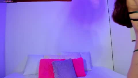 Snapshot of moll1e_ chatting on 31, 7, 2026 M o L l i E online show from 31, 7, 2026