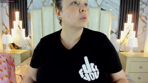 Snapshot of molliebue1 chatting on 26, 1, 2025 Hey Guys Im Mollie online show from 26, 1, 2025