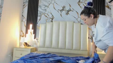 Snapshot of molliebue1 chatting on 3, 2, 2025 Hey Guys Im Mollie online show from 3, 2, 2025