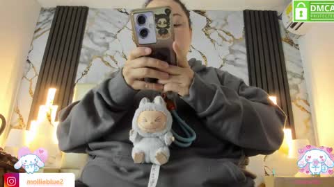 Snapshot of molliebue1 chatting on 18, 2, 2025 Hey Guys Im Mollie online show from 18, 2, 2025