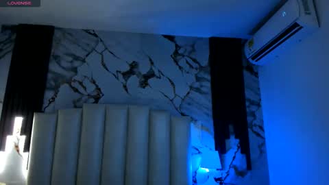 Snapshot of molliebue1 chatting on 23, 11, 2025 Hey Guys Im Mollie online show from 23, 11, 2025