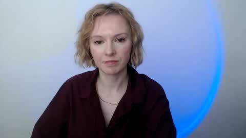 mollilove online show from 28, 4, 2026