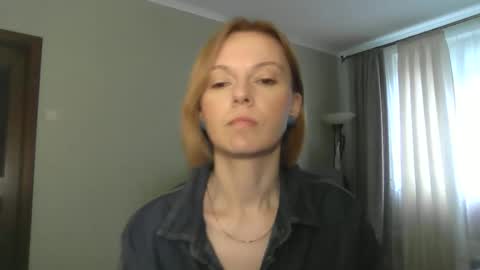 mollilove online show from 3, 6, 2026