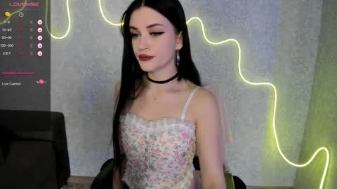 Molly - online show from 30, 11, 2025